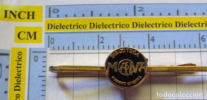 Pins e Spille di collezione: ALFILER DE CORBATA TURISMO. DISCOTECA MANA PUERTO MARINA, BENALM&Aacute;DENA, M&Aacute;LAGA
