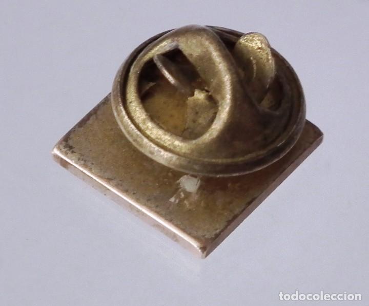 Pins de colecci&oacute;n: PIN DE LA MARCA OMEGA - Foto 2