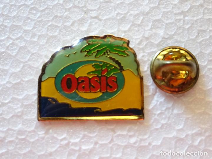 Pins de colecci&oacute;n: PIN DE BEBIDAS. REFRESCOS OASIS - Foto 1