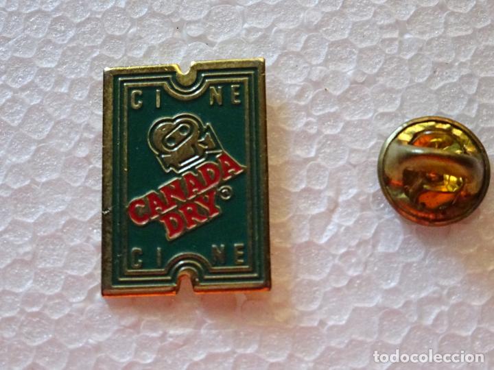 Pins de colecci&oacute;n: PIN DE BEBIDAS. CINE CANADA DRY. REFRESCO SODA