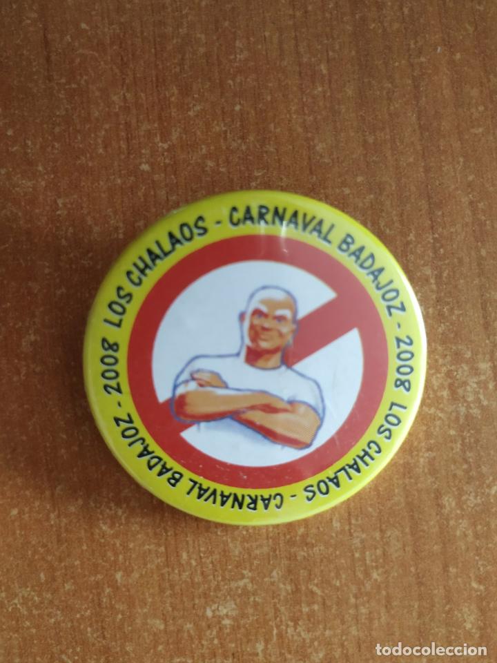 Pins de colecci&oacute;n: Pin LOS CHALAOS. Carnaval Badajoz. A&ntilde;o 2008. - Foto 1