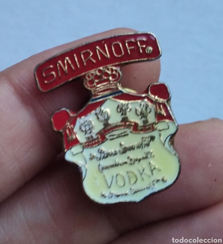 Pins de colecci&oacute;n: pin smirnoff vodka bebida - Foto 1