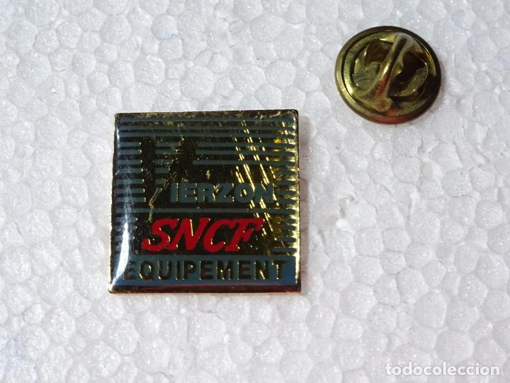 Collection pins: PIN DE TRENES FERROCARRILES. FRANCIA. SNCF IERZON EQUIPEMENT