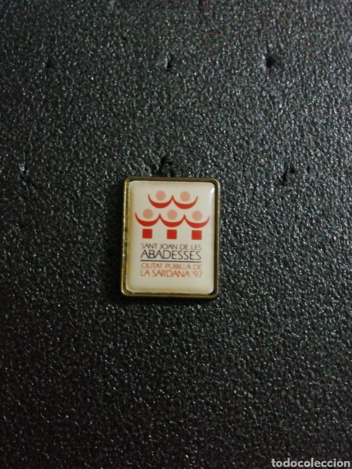 Collection pins: Pin tur&iacute;stico SANT JOAN DE LES ABADESSES (Girona)