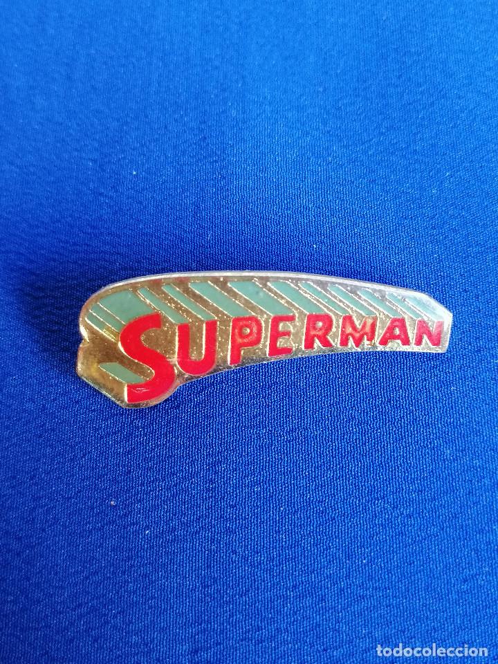 Pins de colecci&oacute;n: S&Uacute;PERMAN - SUPERHEROE PIN - Foto 2
