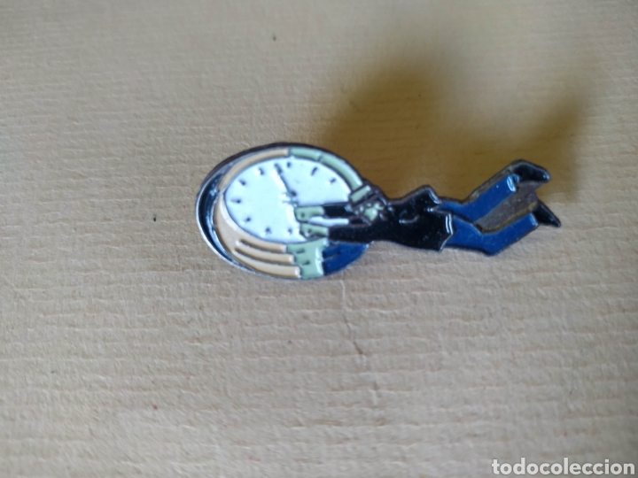 Sammlung von Pins: Pin reloj famosa escena pelicula