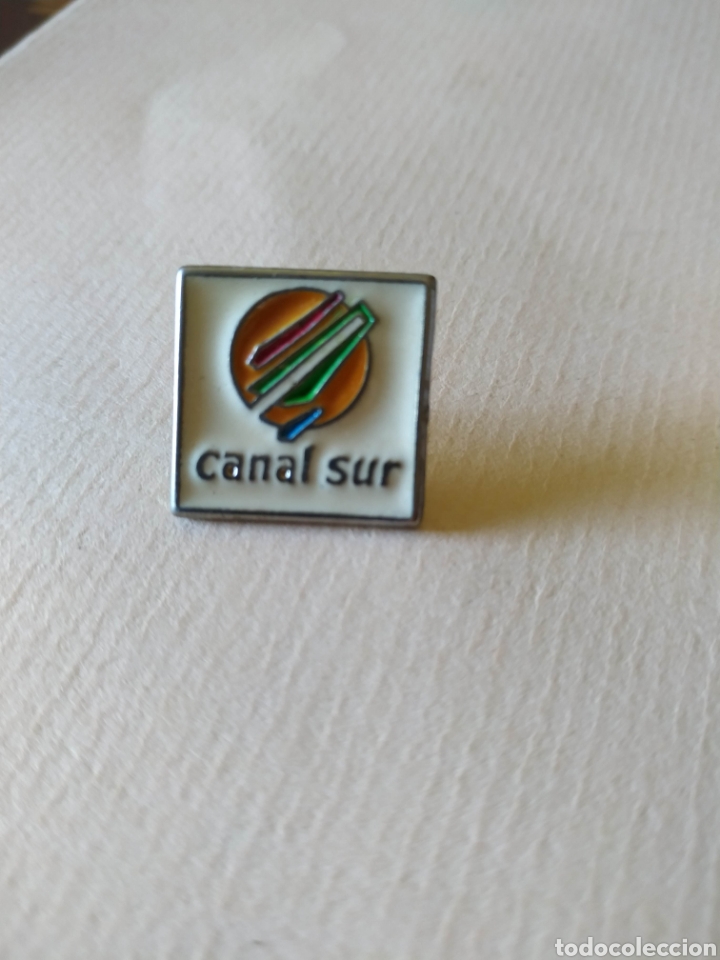 Collection pins: Pin antiuo escud&oacute; Canal Sur
