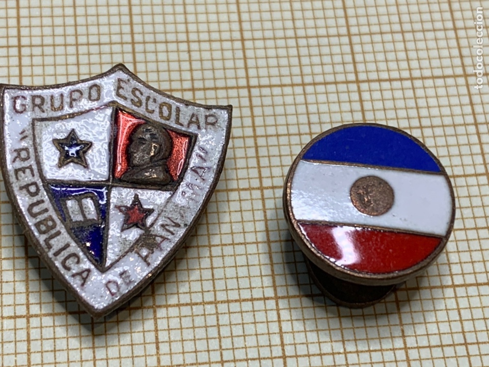 Sammlung von Pins: Lote 2 Pin esmaltados Republica de Panama Bandera y Grupo de Escuela RP