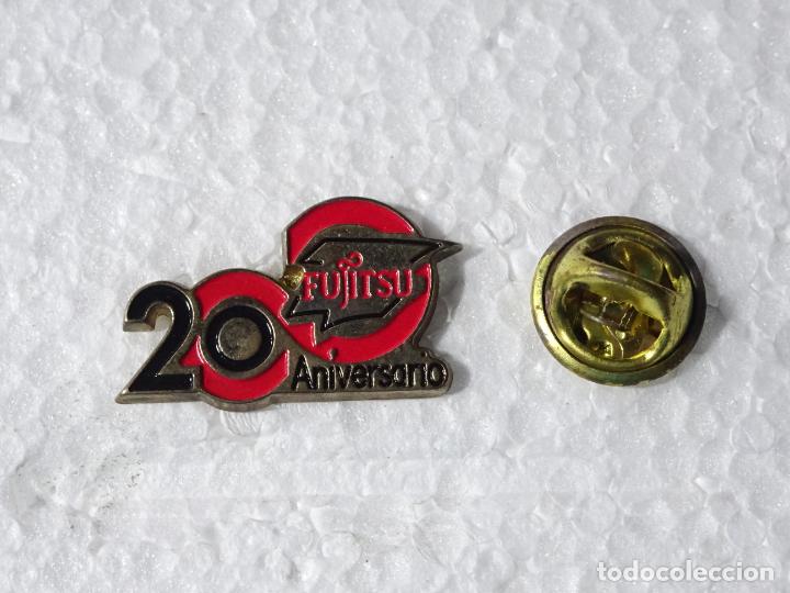 Pins de colecci&oacute;n: PIN 20 A&Ntilde;OS ANIVERSARIO FUJITSU F&Aacute;BRICA INDUSTRIA EN ESPA&Ntilde;A