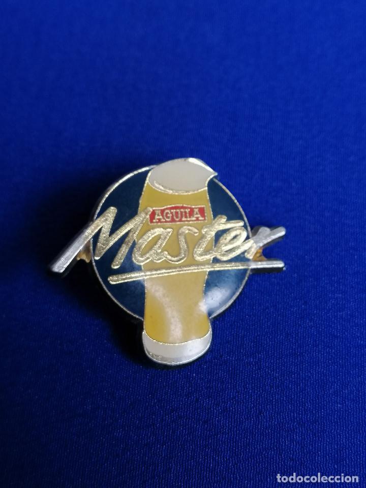 Pins de colecci&oacute;n: CERVEZA AGUILA MASTER - Foto 1