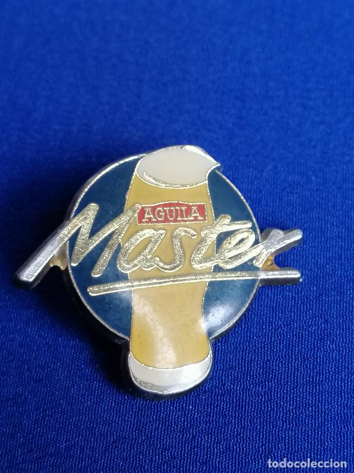 Pins de colecci&oacute;n: CERVEZA AGUILA MASTER - Foto 2