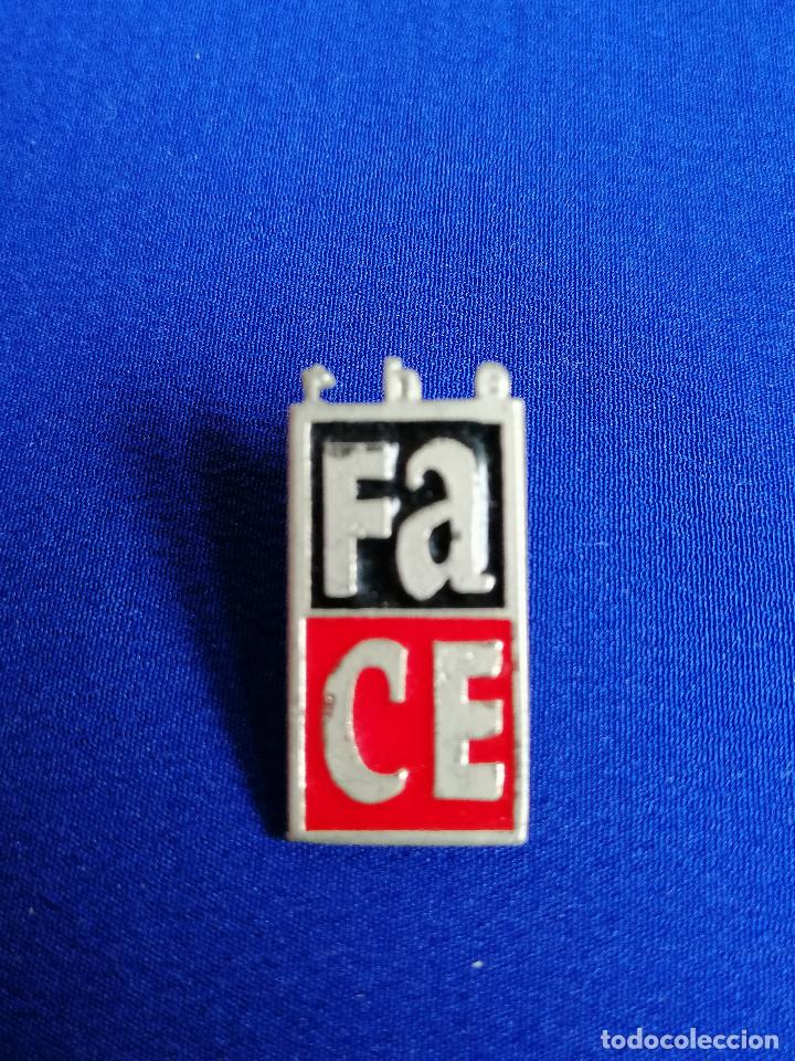 Pins e Spille di collezione: THE FACE DISCOTECA RUTA DEL BACALAO