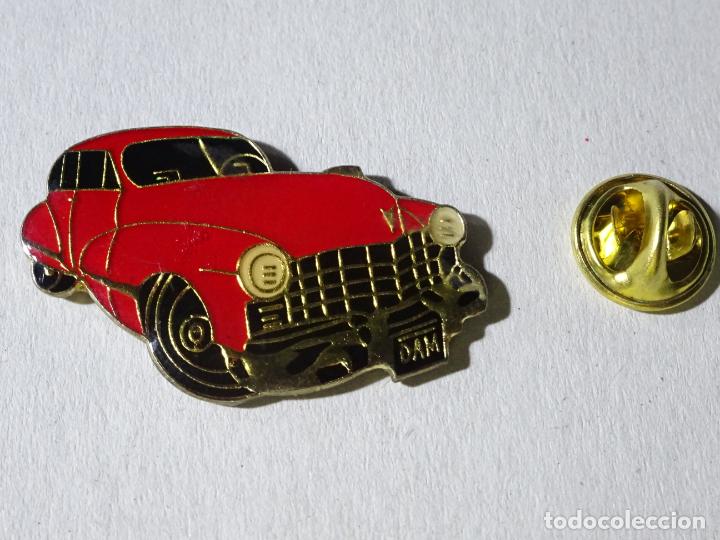 Pins de cole&ccedil;&atilde;o: PIN DE COCHES MOTOS. COCHE CL&Aacute;SICO A&Ntilde;OS 50 60.