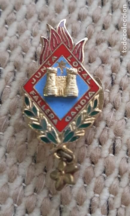 Pin's de collection: 1970&rsquo;S PIN INSIGNIA FALLA GANDIA VALENCIA