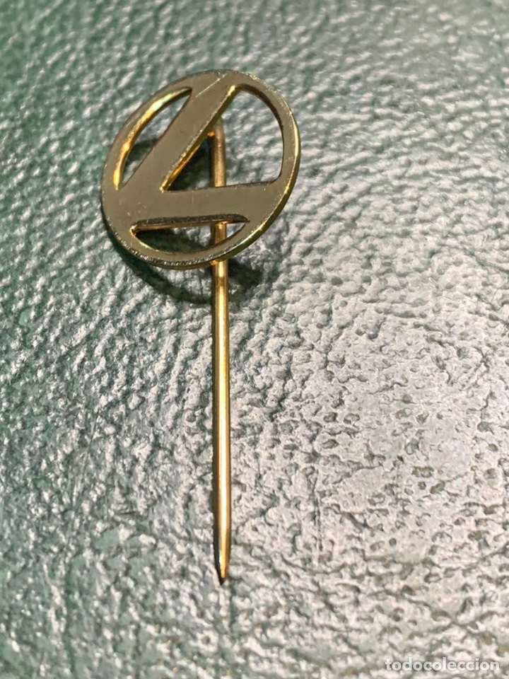 Pins de colecci&oacute;n: Pin alfiler Publicidad Circulo de lectores dorado