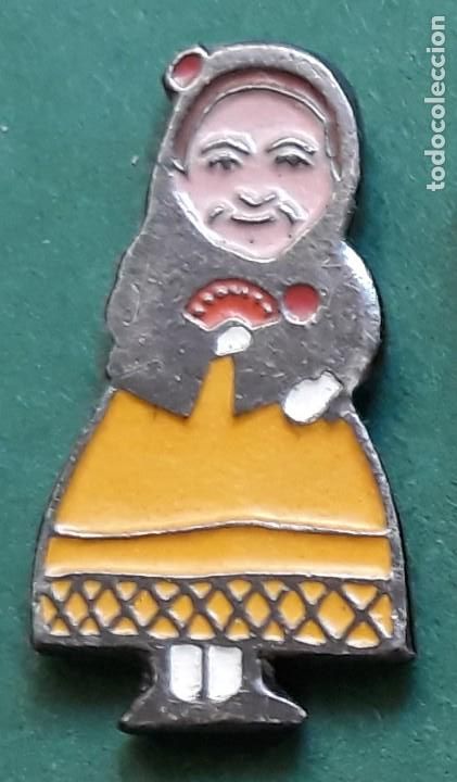 Sammlung von Pins: PIN - NANOS - L&acute;ANDALUSSA - N&ordm; 27 - SEGUICI POPULAR SANTA TECLA - TARRAGONA -