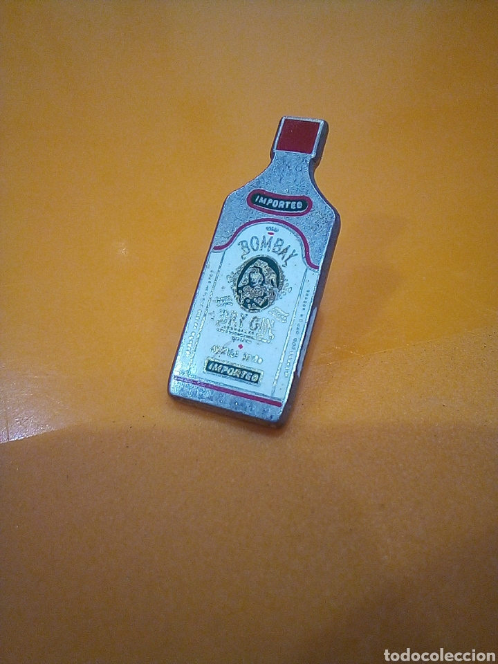 Pins de colecci&oacute;n: BEBIDAS PUBLICIDAD LOCO PINS DRY GIN GINEBRA BOMBAY 1985/1993