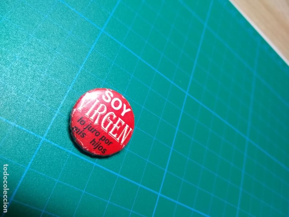 Pins de colecci&oacute;n: CHAPA SOY VIRGEN LO JURO POR MIS HIJOS PIN