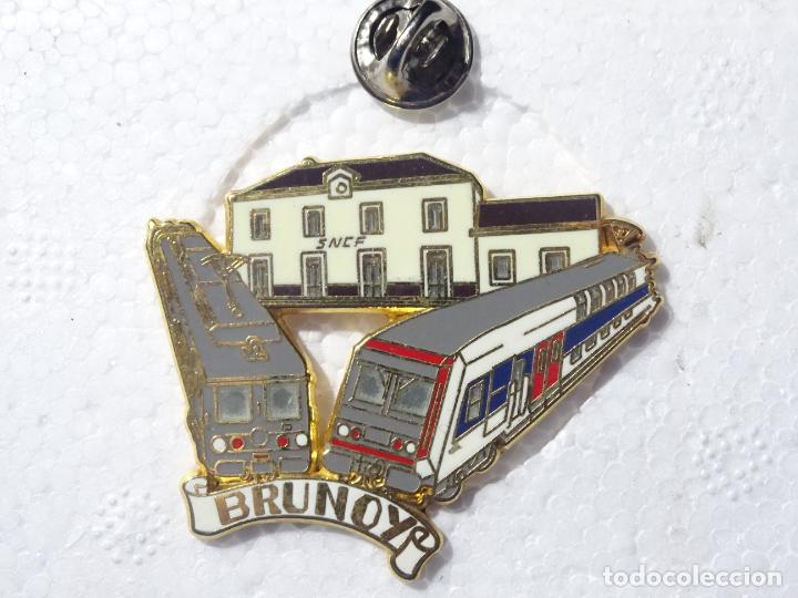 Pins de cole&ccedil;&atilde;o: PIN DE TRENES FERROCARRILES. FRANCIA. GIGANTE. ESTACI&Oacute;N BRUNOY
