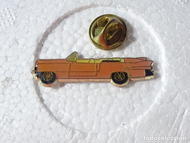 Pins de cole&ccedil;&atilde;o: PIN DE COCHES MOTOS. COCHE CADILLAC ROSA