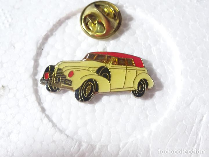 Pin's de collection: PIN DE COCHES MOTOS. COCHE CL&Aacute;SICO A&Ntilde;OS 30 50