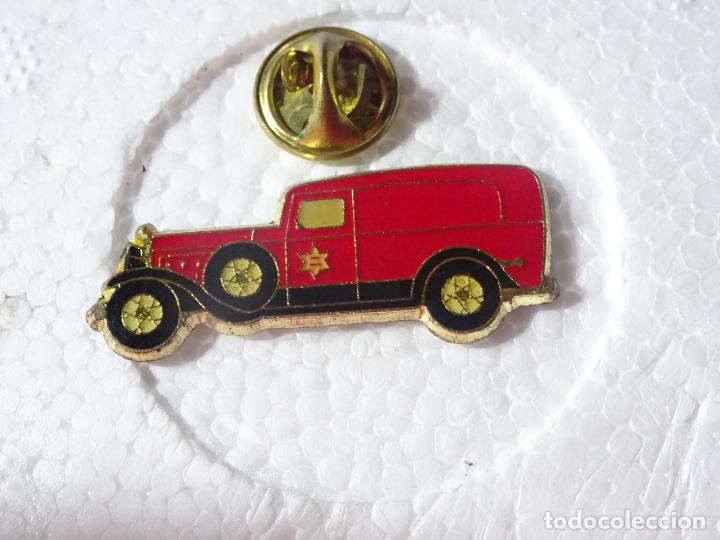Pins e Spille di collezione: PIN DE COCHES MOTOS. COCHE CL&Aacute;SICO A&Ntilde;OS 30 50. SHERIFF