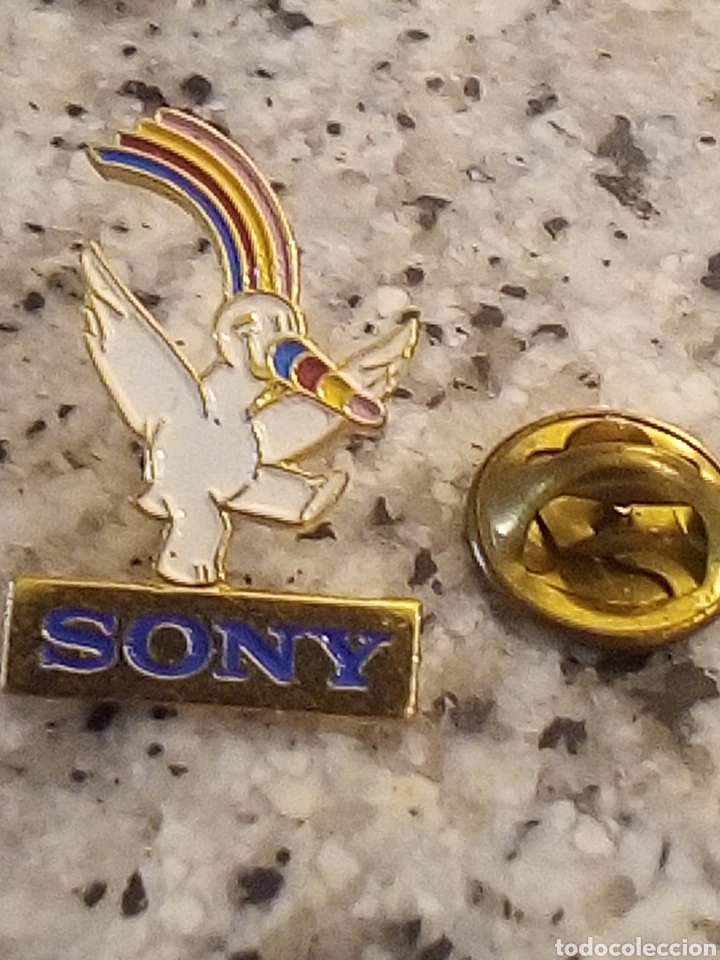 Pins de colecci&oacute;n: EXPO 1992 SONY RARO CON SELLO TRASERO 1986 BERTONI MILANO MASCOTA SEVILLA CURRO EXPOSICI&Oacute;N 1992