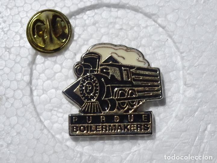 Pin's de collection: PIN DE TRENES FERROCARRILES. CANAD&Aacute; ESTADOS UNIDOS. PURDUE BOILERMAKERS. LOCOMOTORAS VAPOR