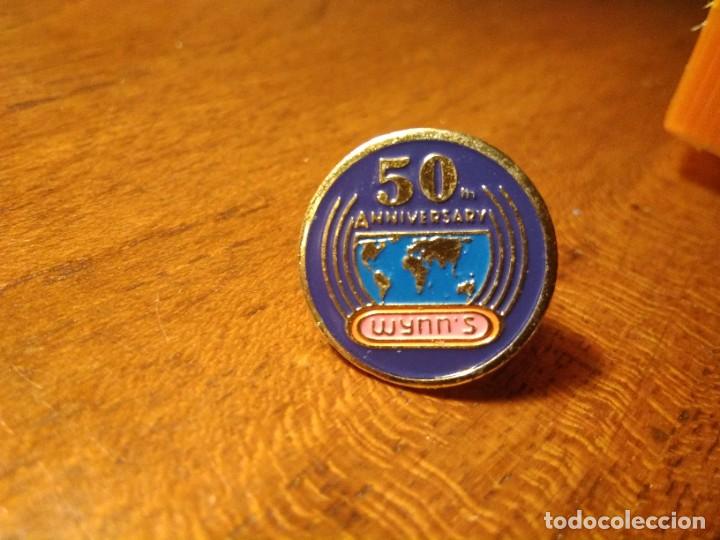 Pins de colecci&oacute;n: Pin 50 aniversario WINN'S (aditivos para Gasoil)