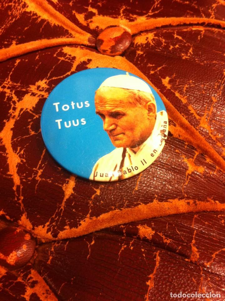 Pins de colecci&oacute;n: CHAPA CON IMPERDIBLE. JUAN PABLO II EN ESPA&Ntilde;A. TOTUS TUUS. DI&Aacute;METRO: 5,5CM