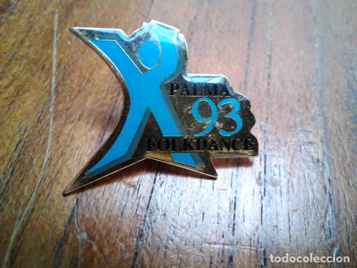 Pins de colecci&oacute;n: Festiva Folkdance Palma 1993 (festival folkl&oacute;rico realizado en Palma de Mallorca el a&ntilde;o 1993)