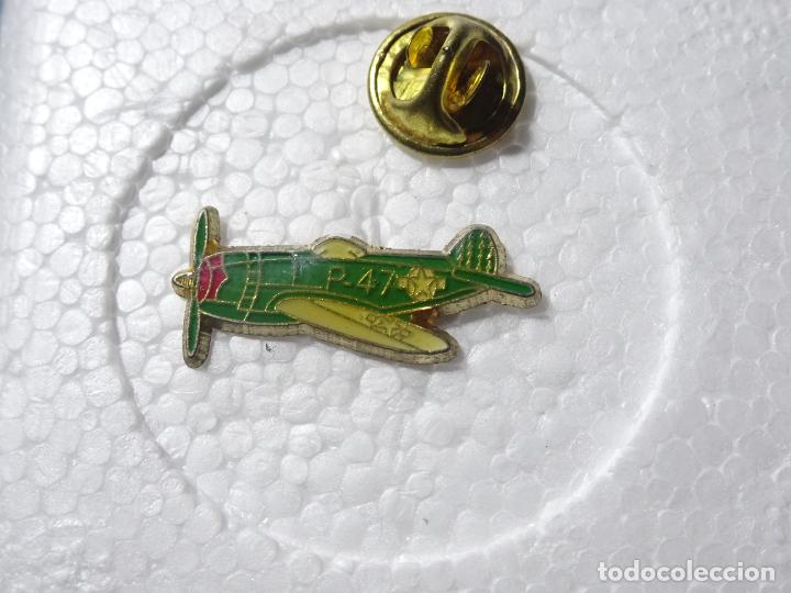 Pin's de collection: PIN DE AVIONES AEROL&Iacute;NEAS. AVI&Oacute;N P-47 THUNDERBOLT