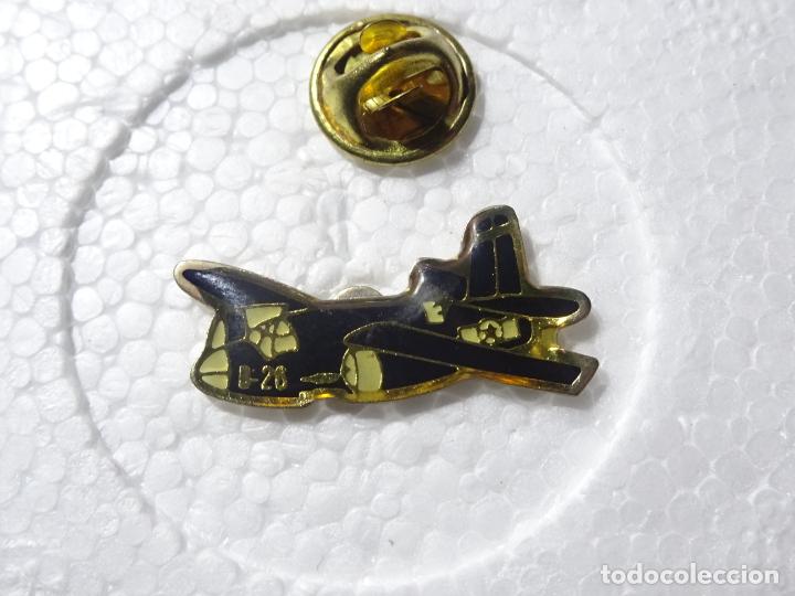 Pins de cole&ccedil;&atilde;o: PIN DE AVIONES AEROL&Iacute;NEAS. AVI&Oacute;N MILITAR BOMBARDERO B-26