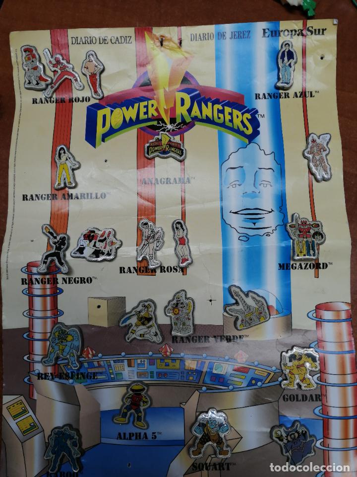 Pins de colecci&oacute;n: LOTE DE 21 PINS DE LOS POWER RANGERS Y EL DIARIO DE CADIZ Y DIARIO DE JEREZ