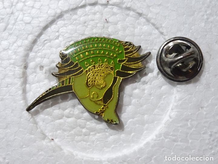 Pins de cole&ccedil;&atilde;o: PIN DE DIBUJOS ANIMADOS DINOSAURIOS. DINOSAURIO POLACANTUS