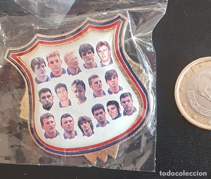Pins de colecci&oacute;n: pin bar&ccedil;a - Foto 1