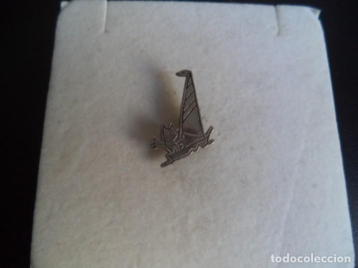 Pins de colecci&oacute;n: Pin Cobi Vela - Foto 1