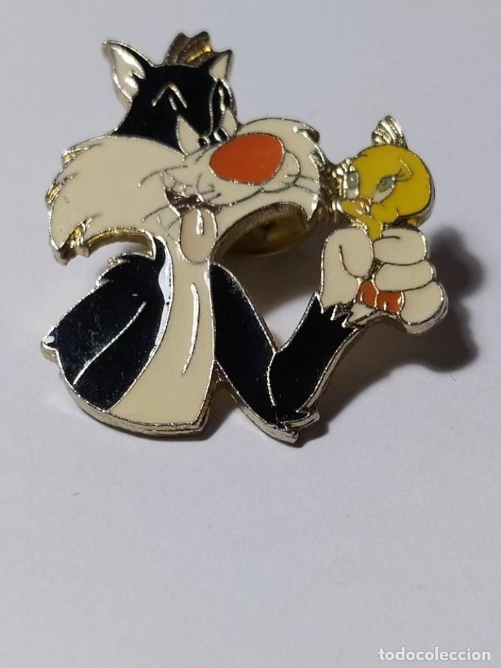 Pins de colecci&oacute;n: PIN DE SILVESTER DE LA WARNER BROSS - Foto 1