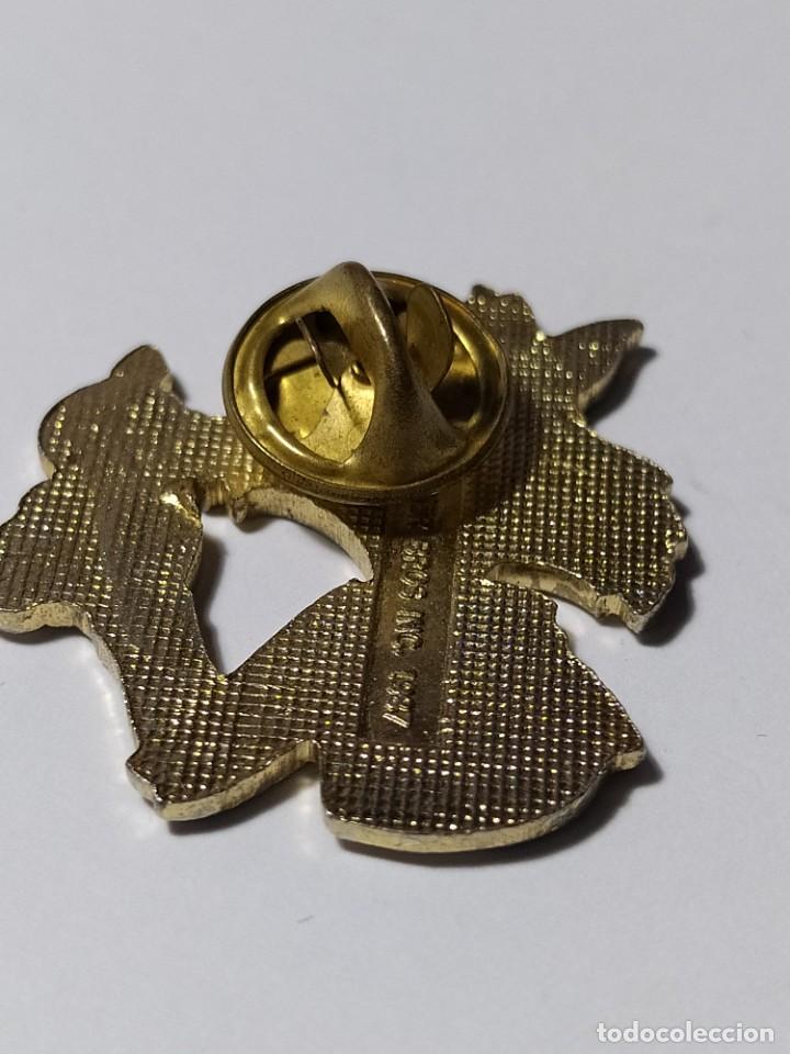 Pins de colecci&oacute;n: PIN DE SILVESTER DE LA WARNER BROSS - Foto 2