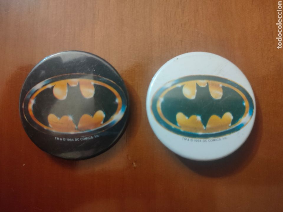 Pins de colecci&oacute;n: 2x ANTIGUAS CHAPAS IMPERDIBLE BATMAN BLANCO Y NEGRO