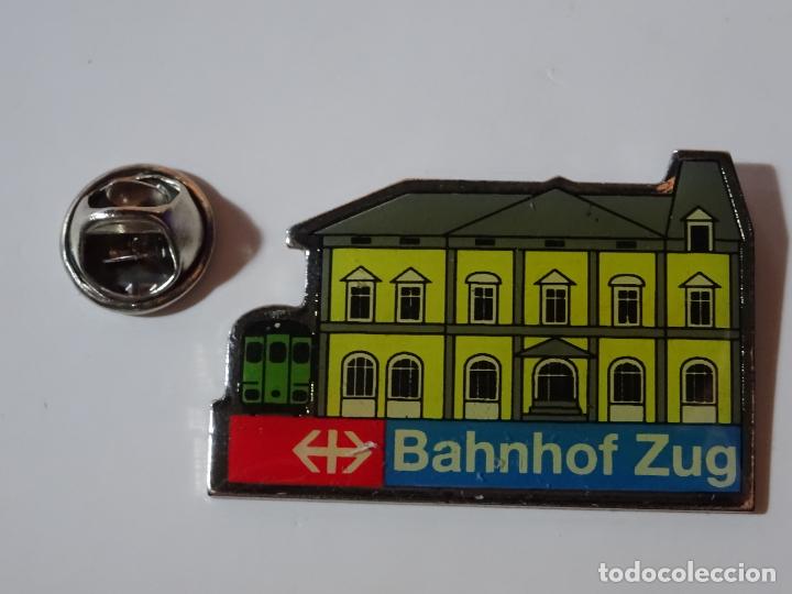 Sammlung von Pins: PIN DE TRENES FERROCARRILES. SUIZA. TREN LOCOMOTORA. ESTACI&Oacute;N FFCC