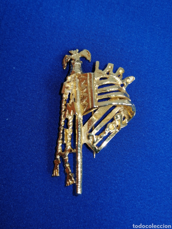 Pins e Spille di collezione: PIN REAL SE&Ntilde;ERA VALENCIANA FALLERA MAYOR LARA 2002