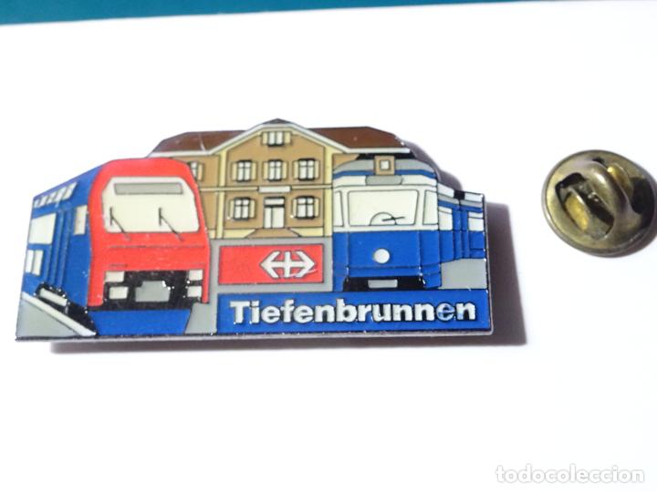 Pins de colecci&oacute;n: PIN DE TRENES FERROCARRILES. SUIZA. FERROCARRIL TRANV&Iacute;A. TIEFENBRUNNEN ZURICH