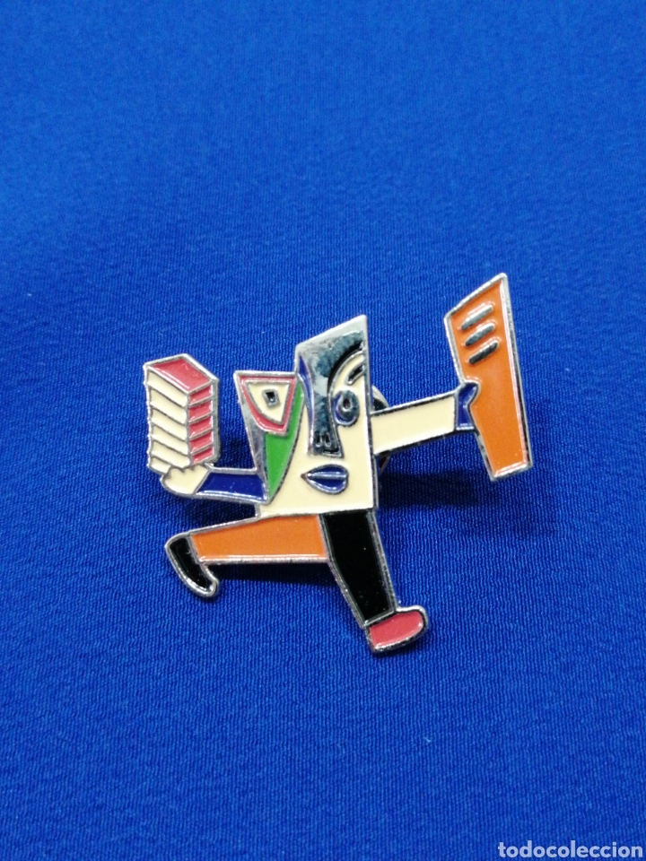 Pins de colecci&oacute;n: PIN MARISCAL C&Iacute;RCULO DE LECTORES - Foto 1