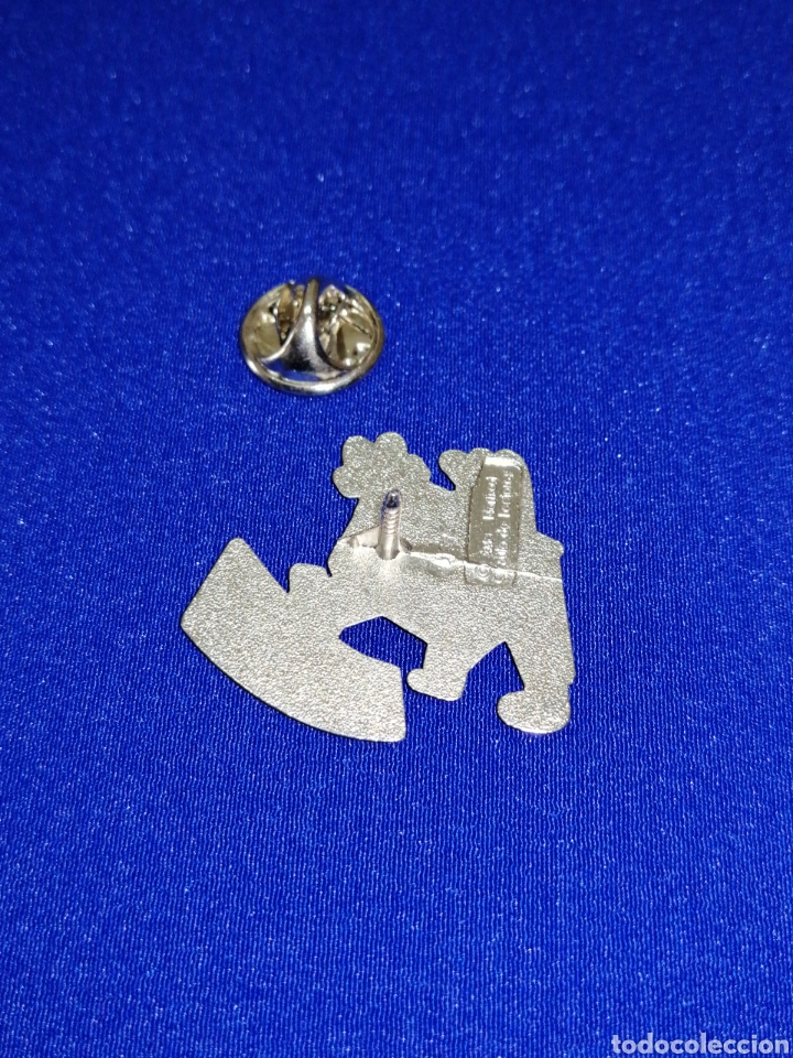 Pins de colecci&oacute;n: PIN MARISCAL C&Iacute;RCULO DE LECTORES - Foto 2