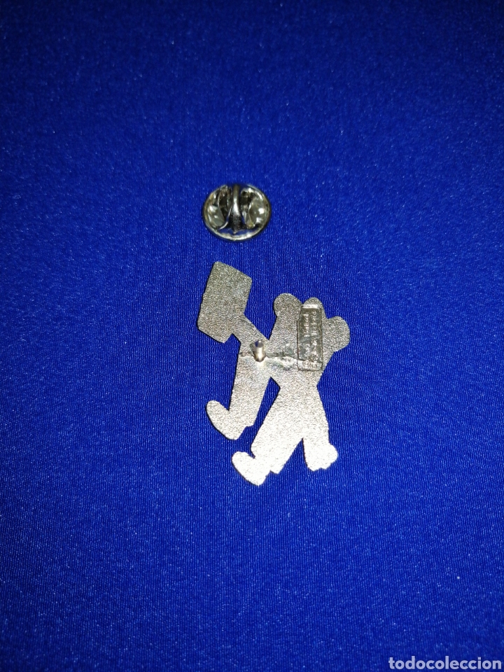 Pins de colecci&oacute;n: PIN MARISCAL C&Iacute;RCULO DE LECTORES - Foto 2