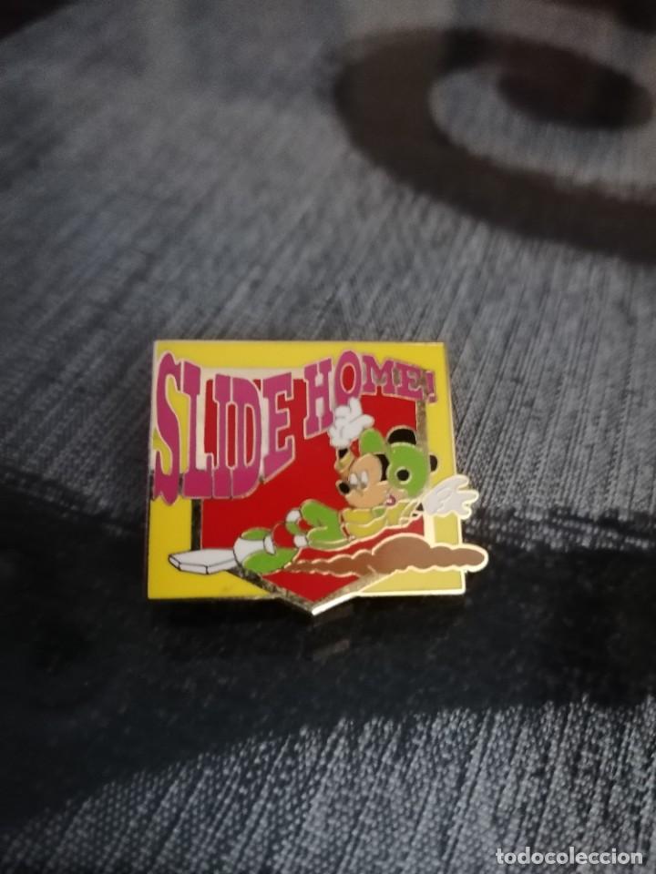 Pins de colecci&oacute;n: Pin Mickey Mouse Beisbol en esmalte alta calidad