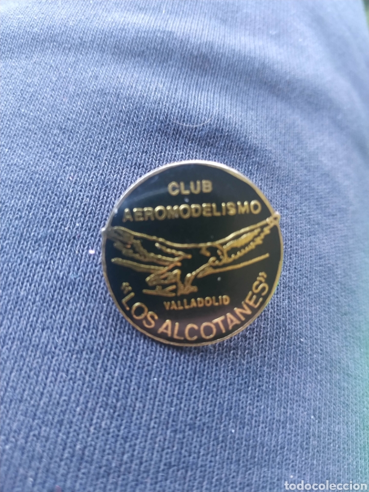 Pin's de collection: PIN Valle club aeromodelismo los alcotanes Valladolid
