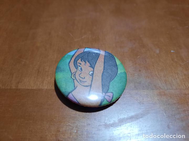 Pins de colecci&oacute;n: EL LIBRO DE LA SELVA. MUCHACHA. CHAPA-PIN. 0,31 CM. DE DI&Aacute;METRO. ATR&Aacute;S MET&Aacute;LICA. BUEN ESTADO.