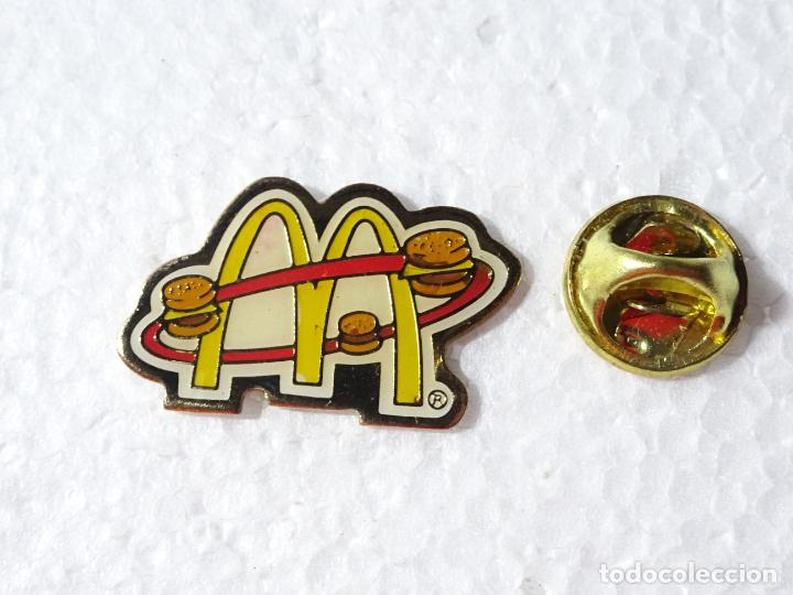 Pins de colecci&oacute;n: PIN DE RESTAURANTES MCDONALDS MCDONALD'S MC DONALD. HAMBURGUESAS EN &Oacute;RBITA